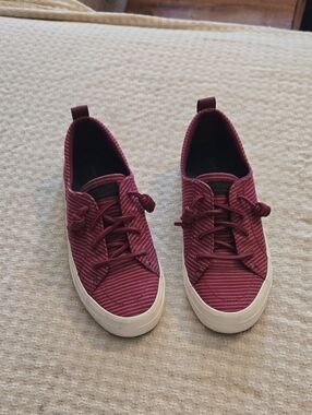 Sperry Women's Burgundy Striped Low-Top Sneakers